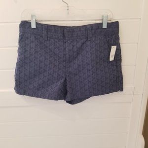 Women's Gap size 6 eyelet shorts
